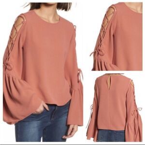 Wayf Nicky Laced Cold Shoulder Bow Top